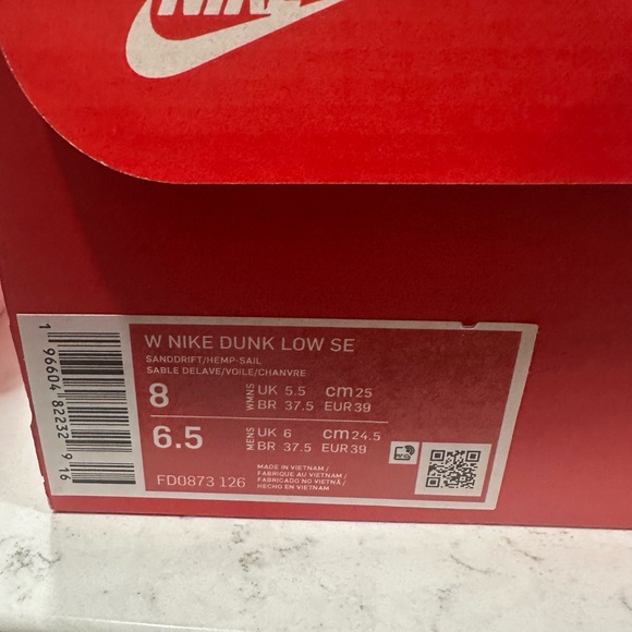 Worn few times. Still like new - Picture 4 of 5